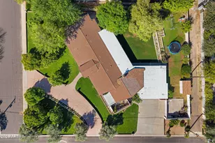 5944 E Calle Del Norte, Phoenix, AZ 85018 - Photo 4