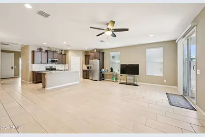 10736 W Bronco Trail, Peoria, AZ 85383 - Photo 4