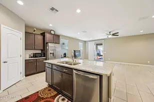 10736 W Bronco Trail, Peoria, AZ 85383 - Photo 12