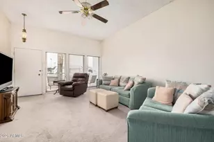 11074 W Winchester Dr, Sun City, AZ 85351 - Photo 8