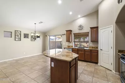 2934 E Quiet Hollow Lane, Phoenix, AZ 85024 - Photo 10