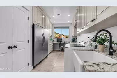 6910 E Saddleback Circle, Mesa, AZ 85207 - Photo 28