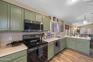 3523 W Saguaro Park Ln, Glendale, AZ 85310 - Photo 8