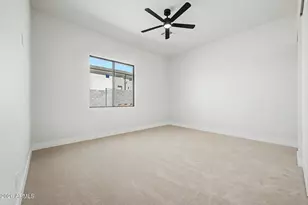 612 E Amber Sun Dr, Phoenix, AZ 85085 - Photo 38