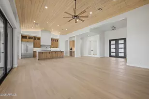 612 E Amber Sun Dr, Phoenix, AZ 85085 - Photo 16