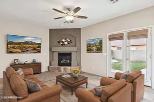 944 S Porter St, Gilbert, AZ 85296 - Photo 8