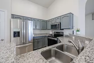 13260 W Palm Ln, Goodyear, AZ 85395 - Photo 34