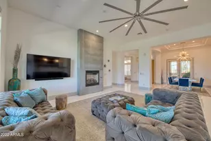 2106 E Beth Dr, Phoenix, AZ 85042 - Photo 6