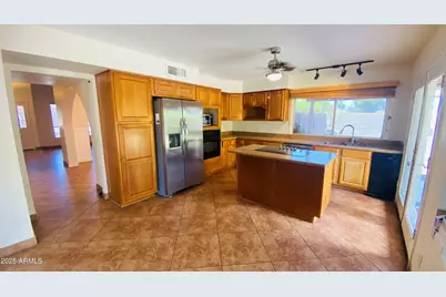 4930 W Torrey Pines Circle, Glendale, AZ 85308 - Photo 18