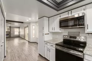 1384 N Carriage Ln, Chandler, AZ 85224 - Photo 12