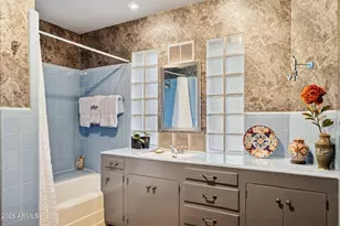 146 E Mariposa St, Phoenix, AZ 85012 - Photo 40