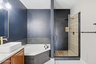 5350 E Deer Valley Dr, Phoenix, AZ 85054 - Photo 18