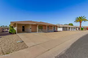 10726 W Camelot Cir, Sun City, AZ 85351 - Photo 1