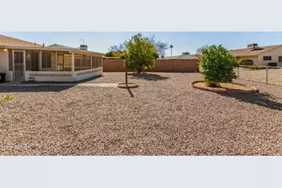 10726 W Camelot Circle, Sun City, AZ 85351 - Photo 30