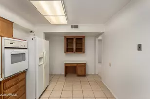 10726 W Camelot Cir, Sun City, AZ 85351 - Photo 10