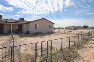 8210 W Concordia Dr, Arizona City, AZ 85123 - Photo 42