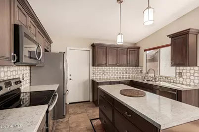 9152 W Redfield Road, Peoria, AZ 85381 - Photo 2