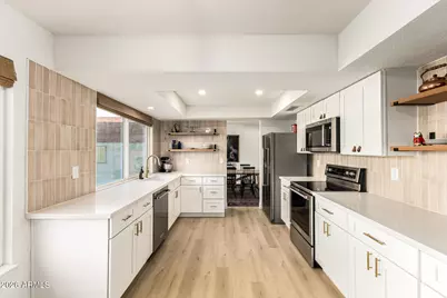 2106 E Friess Drive, Phoenix, AZ 85022 - Photo 12