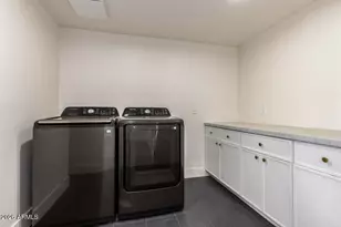 829 E Desert Park Ln, Phoenix, AZ 85020 - Photo 26