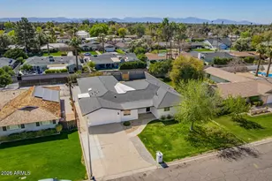 829 E Desert Park Ln, Phoenix, AZ 85020 - Photo 30