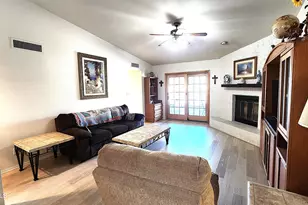 400 W Crofton St, Chandler, AZ 85225 - Photo 10