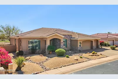 22423 N 54th Place, Phoenix, AZ 85054 - Photo 2