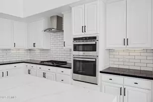 22423 N 54th Pl, Phoenix, AZ 85054 - Photo 42