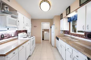 9907 W Desert Forest Circle W, Sun City, AZ 85351 - Photo 4