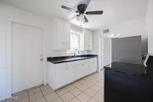 1915 N 26th Pl, Phoenix, AZ 85008 - Photo 8