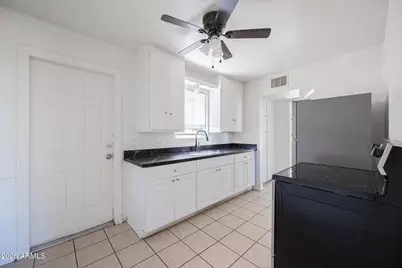 1915 N 26th Place #4, Phoenix, AZ 85008 - Photo 8