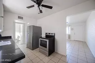 1915 N 26th Pl, Phoenix, AZ 85008 - Photo 10