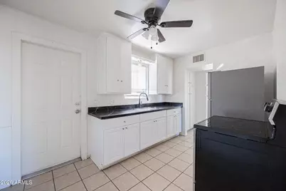 1915 N 26th Place #4, Phoenix, AZ 85008 - Photo 8