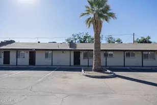 1915 N 26th Pl, Phoenix, AZ 85008 - Photo 2