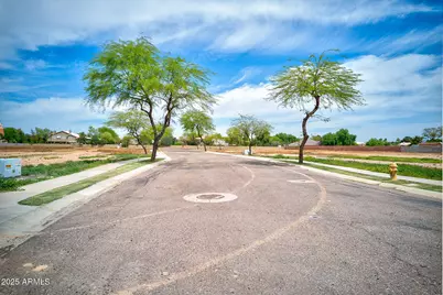 884 N Poinciana Court #5, Gilbert, AZ 85234 - Photo 6