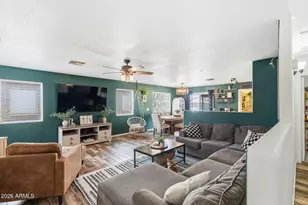 1018 E Cowboy Cove Trail, San Tan Valley, AZ 85143 - Photo 2