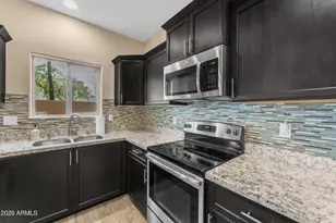 3345 E Pinchot Ave, Phoenix, AZ 85018 - Photo 8