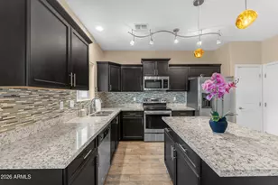 3345 E Pinchot Ave, Phoenix, AZ 85018 - Photo 2