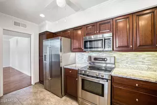 3655 N 5th Ave, Phoenix, AZ 85013 - Photo 8