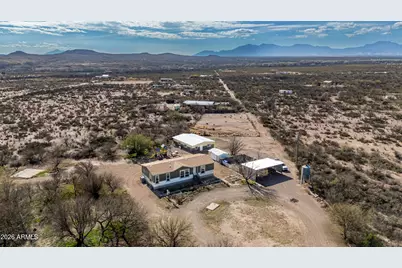 1886 E Robins Roost Trail, Huachuca City, AZ 85616 - Photo 4