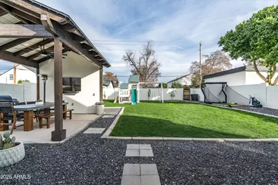 4223 N 41st Place, Phoenix, AZ 85018 - Photo 34
