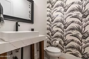 4223 N 41st Pl, Phoenix, AZ 85018 - Photo 10