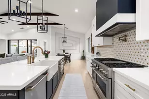 4223 N 41st Pl, Phoenix, AZ 85018 - Photo 8