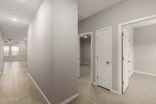 3018 W Straight Arrow Ln, Phoenix, AZ 85083 - Photo 10