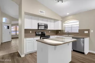 15244 W Melissa Ln, Surprise, AZ 85374 - Photo 6