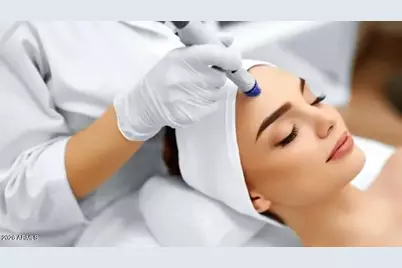 0000 E Xxxxxxx Avenue, Phoenix, AZ 85018 - Photo 1