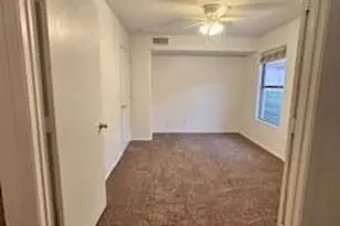 4621 E Abraham Ln, Phoenix, AZ 85050 - Photo 8