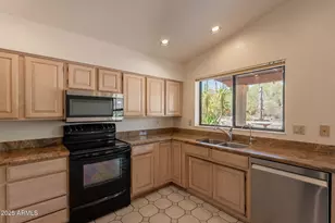 17134 E Parlin Dr, Fountain Hills, AZ 85268 - Photo 4