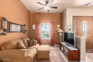 6786 W Gelding Ln, Coolidge, AZ 85128 - Photo 12