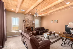 6786 W Gelding Ln, Coolidge, AZ 85128 - Photo 20