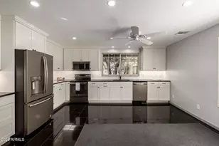 2236 W Kiowa Cir, Mesa, AZ 85202 - Photo 10